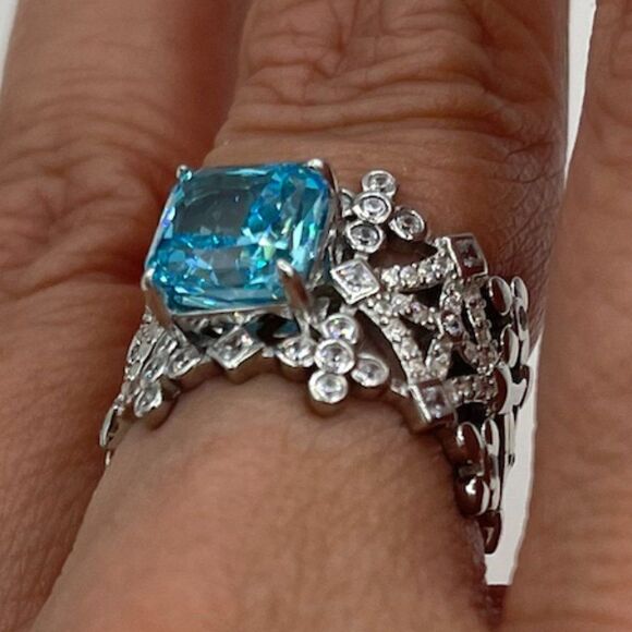 New, no tags, solid sterling, aquamarine, diamonds, intricate silver setting - Picture 4 of 12
